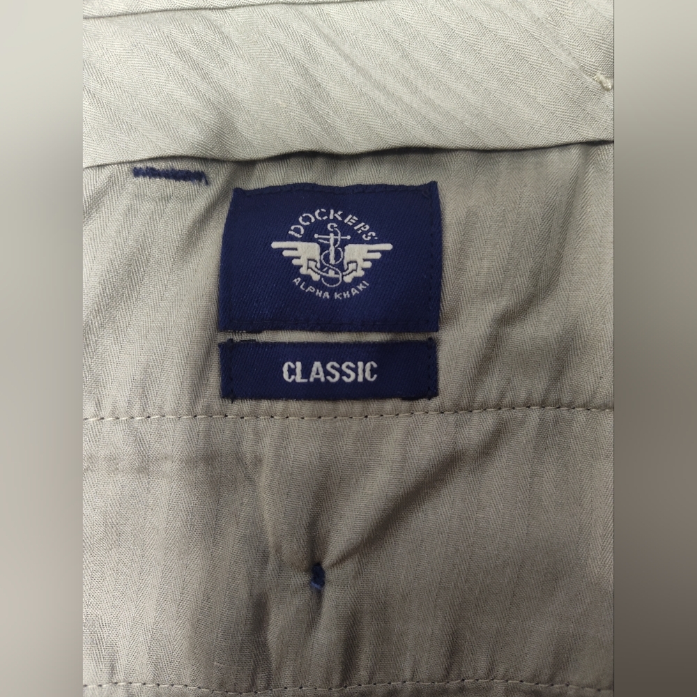 Docker's Classic Navy Blue Pants - Picture 6 of 9